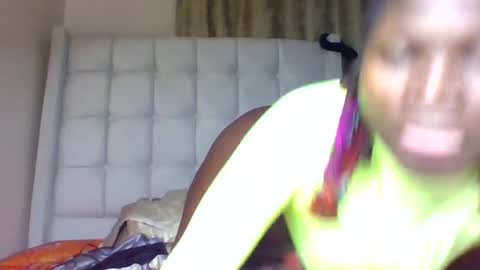 Snapshot of ctrl_cheeks chatting on February 21, 2025, 1:00 am ctrl_cheeks online show from February 21, 2025, 1:00 am