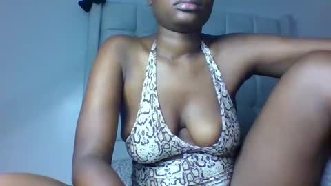 Snapshot of ctrl_cheeks chatting on March 11, 2025, 3:05 am ctrl_cheeks online show from March 11, 2025, 3:05 am