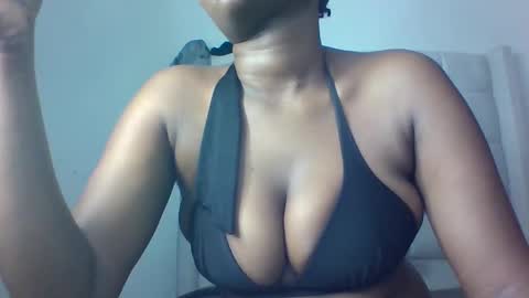 Snapshot of ctrl_cheeks chatting on October 14, 2025, 12:55 am ctrl_cheeks online show from October 14, 2025, 12:55 am