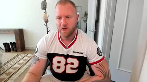 Snapshot of cub_guns95 chatting on April 6, 2026, 9:16 pm Gunnar online show from April 6, 2026, 9:16 pm