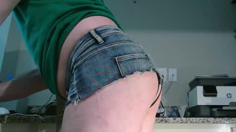 Snapshot of cuban2_slut chatting on March 17, 2026, 1:47 pm Cubantoo online show from March 17, 2026, 1:47 pm