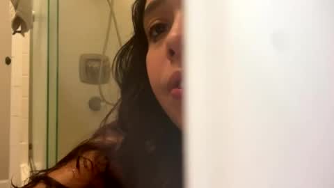 Snapshot of cubanwetdreamdoll chatting on July 20, 2026, 5:04 pm Thick Cuban Laz online show from July 20, 2026, 5:04 pm