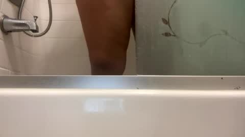 Snapshot of cubanwetdreamdoll chatting on July 21, 2026, 10:23 pm Thick Cuban Laz online show from July 21, 2026, 10:23 pm
