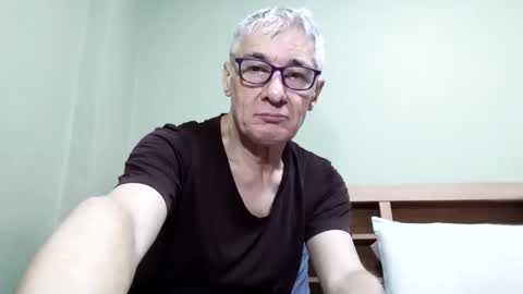 BIG UNCUT HARD COCK online show from October 6, 2025, 2:09 am