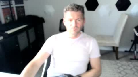 cuck_uu online show from September 24, 2025, 10:35 pm