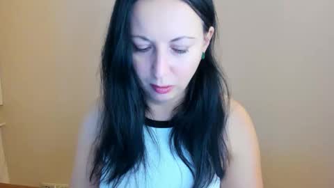 Snapshot of cuckqueenxxl chatting on October 18, 2025, 1:45 pm HELEN online show from October 18, 2025, 1:45 pm