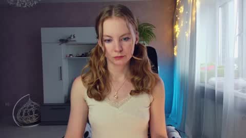 Alexia online show from March 2, 2025, 2:00 pm
