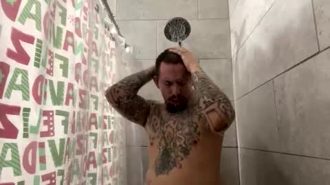 cuete2100 online show from November 25, 2025, 9:59 pm