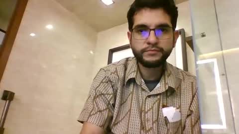 culturalclash1985 online show from November 23, 2025, 10:15 am