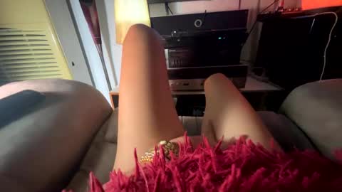 im KIM new girl to spoil online show from December 19, 2024, 10:21 pm