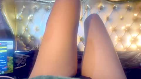 Snapshot of cum_all_over_mmee chatting on September 27, 2025, 4:50 am im KIM new girl to spoil online show from September 27, 2025, 4:50 am