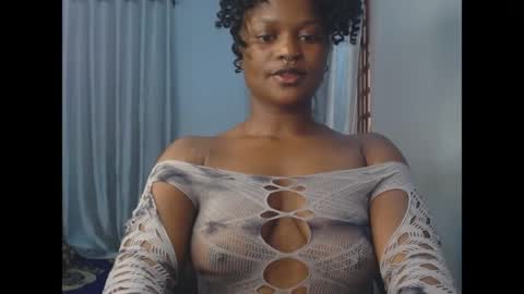 Snapshot of cum_ebony_petitxx chatting on May 7, 2026, 6:30 am cath online show from May 7, 2026, 6:30 am
