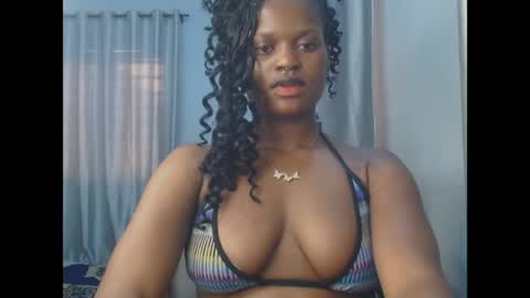 Snapshot of cum_ebony_petitxx chatting on May 11, 2026, 6:41 am cath online show from May 11, 2026, 6:41 am