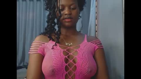 Snapshot of cum_ebony_petitxx chatting on May 12, 2026, 6:32 am cath online show from May 12, 2026, 6:32 am