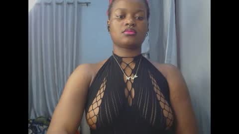 Snapshot of cum_ebony_petitxx chatting on May 25, 2026, 6:30 am cath online show from May 25, 2026, 6:30 am