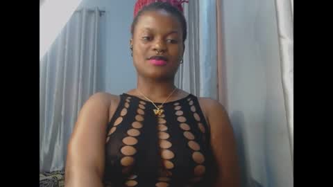 Snapshot of cum_ebony_petitxx chatting on June 5, 2026, 7:14 am cath online show from June 5, 2026, 7:14 am