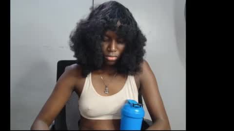 sophie online show from March 15, 2026, 7:03 am