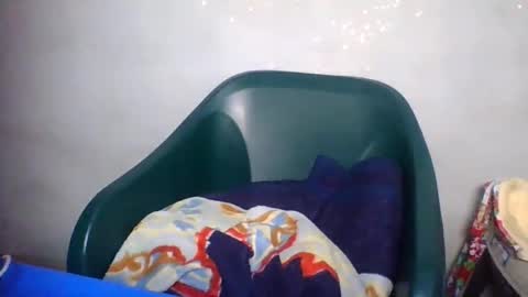 Snapshot of cum_girl_ chatting on April 15, 2026, 9:16 am cum_girl_ online show from April 15, 2026, 9:16 am