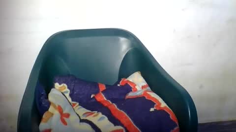 Snapshot of cum_girl_ chatting on April 16, 2026, 5:41 am cum_girl_ online show from April 16, 2026, 5:41 am