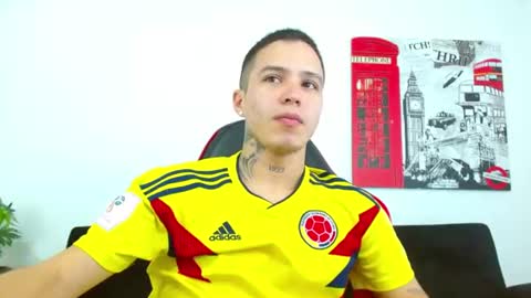 cumandres online show from June 27, 2026, 3:28 pm