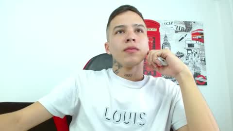 cumandres online show from August 8, 2026, 3:47 pm