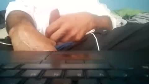 cumbian_chero online show from August 5, 2026, 3:37 pm