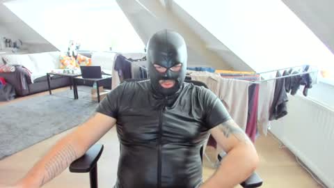 MaskedMasturbator online show from August 1, 2026, 12:48 pm