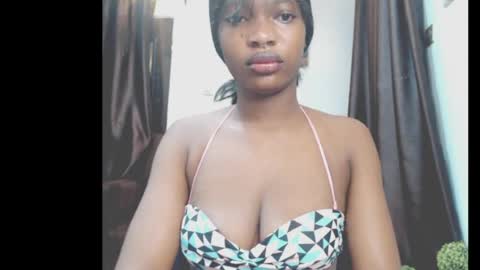 cumebony_petit online show from April 24, 2026, 7:00 am