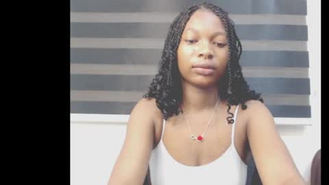 cumebony_petit online show from May 4, 2026, 5:25 am