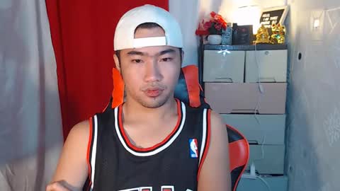 Snapshot of cumhavefun25 chatting on October 2, 2025, 7:10 pm ask me online show from October 2, 2025, 7:10 pm