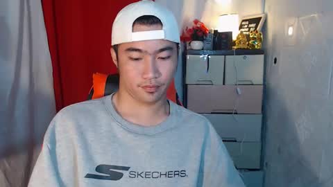 Snapshot of cumhavefun25 chatting on October 4, 2025, 2:09 am ask me online show from October 4, 2025, 2:09 am