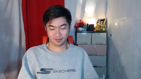 Snapshot of cumhavefun25 chatting on October 4, 2025, 10:41 pm ask me online show from October 4, 2025, 10:41 pm