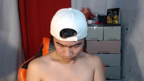 Snapshot of cumhavefun25 chatting on October 11, 2025, 2:33 am ask me online show from October 11, 2025, 2:33 am