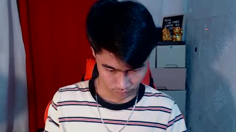 Snapshot of cumhavefun25 chatting on October 14, 2025, 9:15 pm ask me online show from October 14, 2025, 9:15 pm