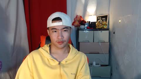 Snapshot of cumhavefun25 chatting on October 18, 2025, 7:36 pm ask me online show from October 18, 2025, 7:36 pm