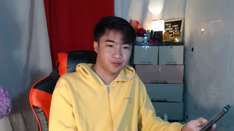 Snapshot of cumhavefun25 chatting on October 22, 2025, 11:26 pm ask me online show from October 22, 2025, 11:26 pm