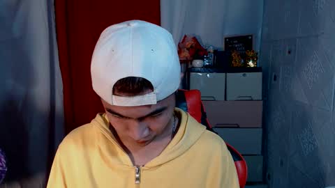 Snapshot of cumhavefun25 chatting on October 26, 2025, 11:20 pm ask me online show from October 26, 2025, 11:20 pm