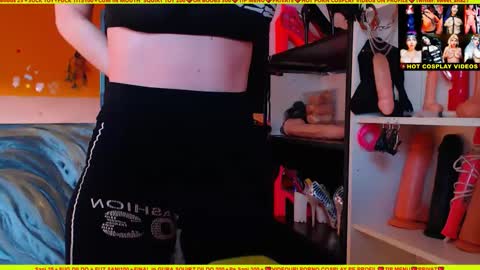 cuminmenowbby online show from December 13, 2024, 12:28 pm