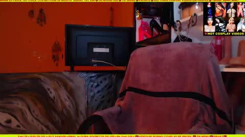 cuminmenowbby online show from December 28, 2024, 3:15 pm