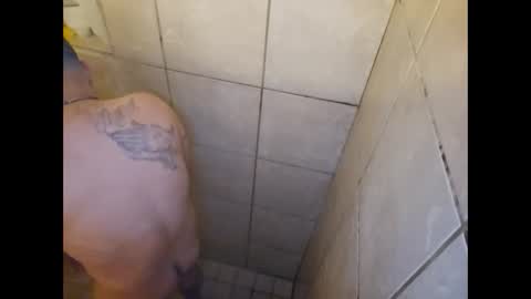 cummachine2022 online show from March 5, 2025, 10:33 am