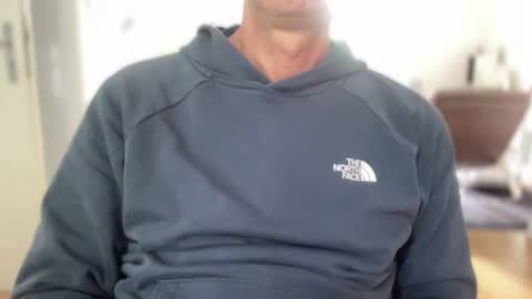 Snapshot of cumminglater chatting on June 17, 2026, 7:33 am cumminglater online show from June 17, 2026, 7:33 am