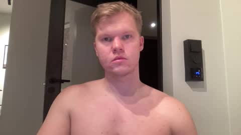 Snapshot of cumshooter_rico chatting on November 12, 2025, 4:40 pm Cumshooter Rico online show from November 12, 2025, 4:40 pm