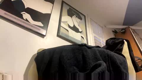 Snapshot of cumsinmealot chatting on January 18, 2025, 10:49 pm Aprilia online show from January 18, 2025, 10:49 pm