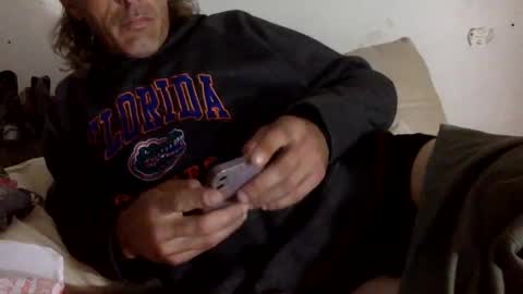 cumslutboi27 online show from March 8, 2025, 4:06 pm