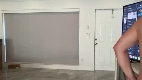 cumslutliny online show from November 23, 2025, 12:49 pm