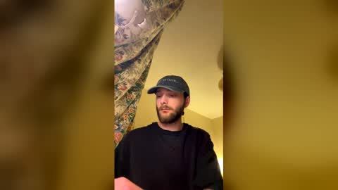 cumsmokeup online show from April 18, 2026, 9:26 pm