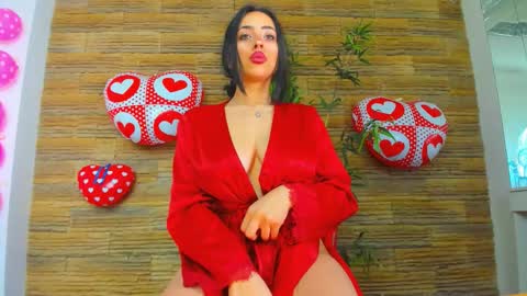 Snapshot of cupcake_izzy chatting on February 19, 2026, 5:36 am cupcake_izzy online show from February 19, 2026, 5:36 am