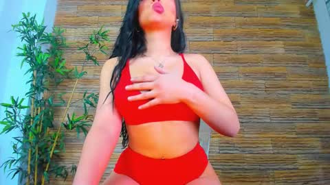 Snapshot of cupcake_izzy chatting on February 27, 2026, 5:40 am cupcake_izzy online show from February 27, 2026, 5:40 am