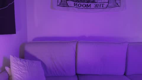 cupcakesoul online show from June 13, 2026, 2:48 pm