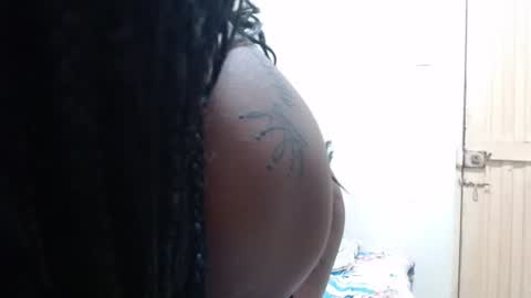 dominic and julieta... independent models online show from June 25, 2026, 11:26 am